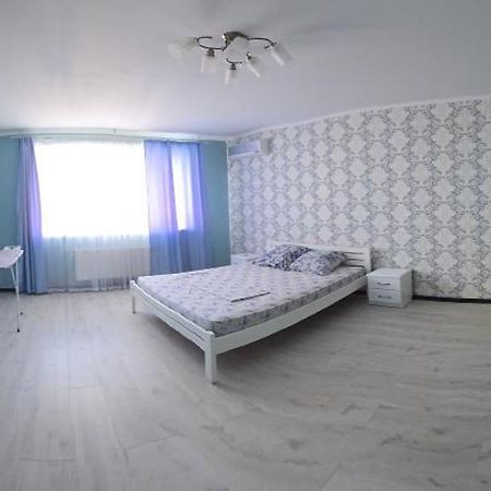 Apartment On Parkovaya Τσορνομόρσκ Εξωτερικό φωτογραφία
